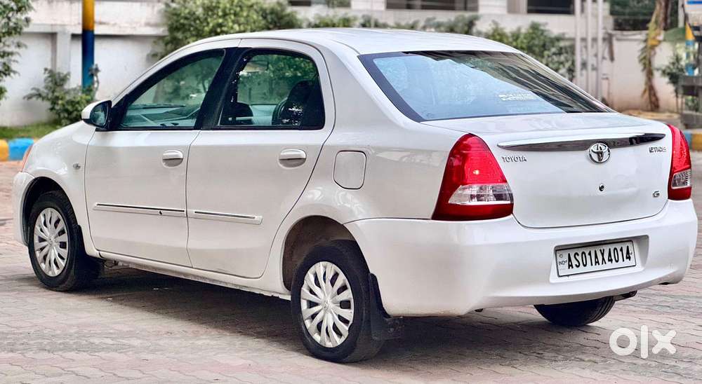 Toyota Etios 2010-2012 G, 2011, Petrol