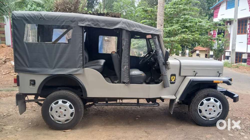 Mahindra Commander