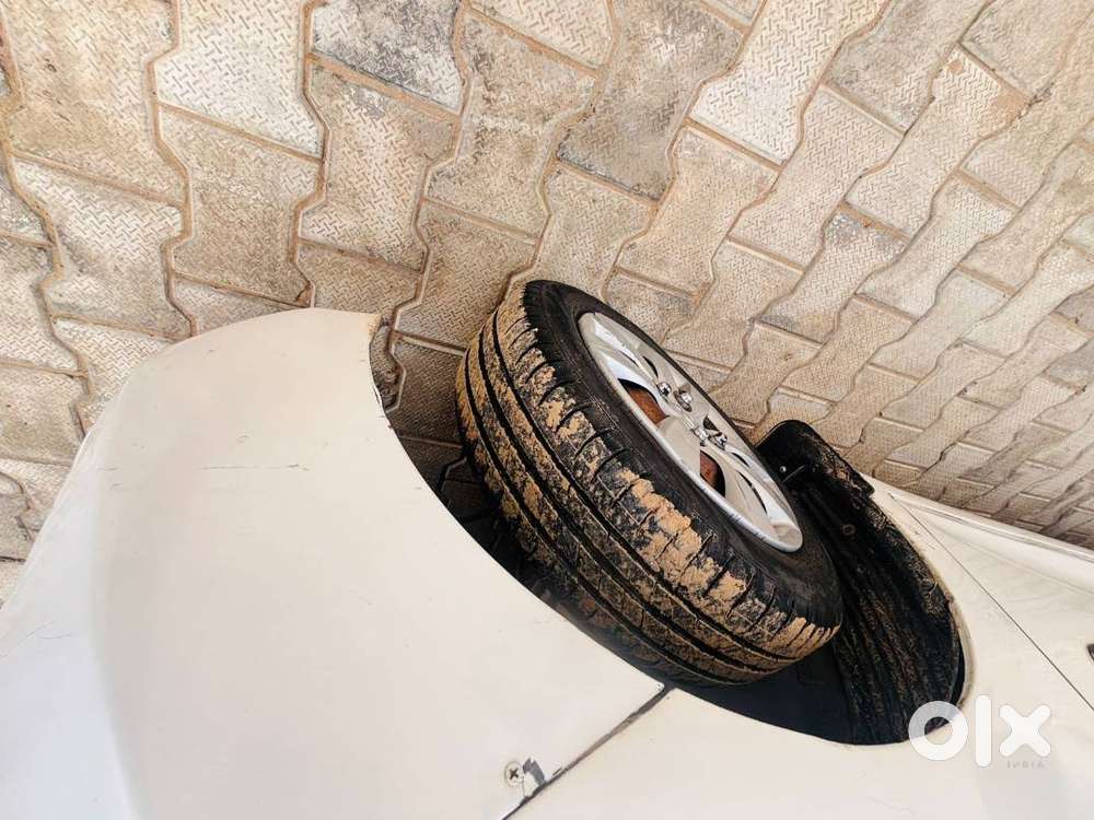 Hyundai Eon Petrol 2013 Year