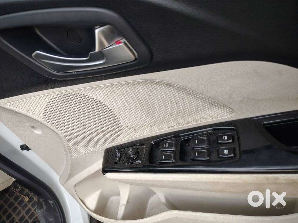 Mahindra Xuv 3xo Ax5 Ds Mt, 2024, Diesel