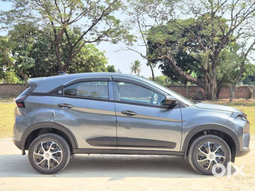 Tata Nexon Smart Plus1.2 Revotron Petrol 5 Mt, 2023, Petrol