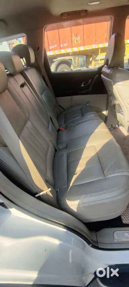 Mahindra Xuv500 Diesel 2.2 At 2017