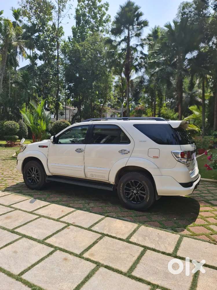 Toyota Fortuner A/t