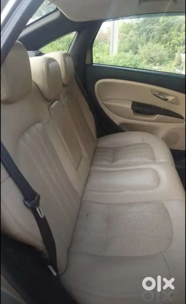 Fiat Linea Emotion 2011 Diesel Car