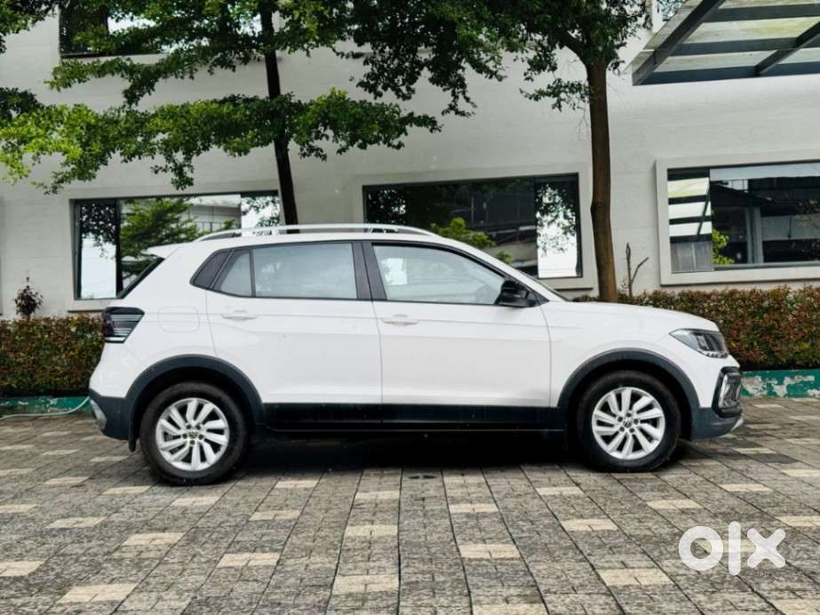 Volkswagen Taigun 1.0 Tsi Highline At, 2022, Petrol