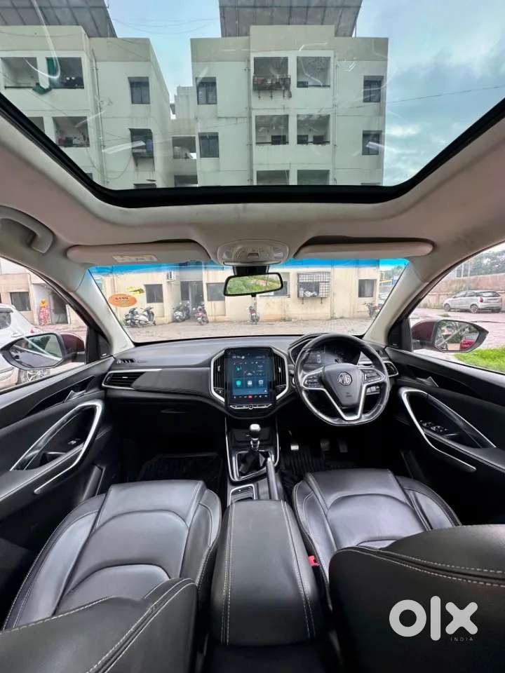 Mahindra Xuv700 2.2 Ax 7 Diesel At Luxury Pack Str Awd, 2024, Diesel