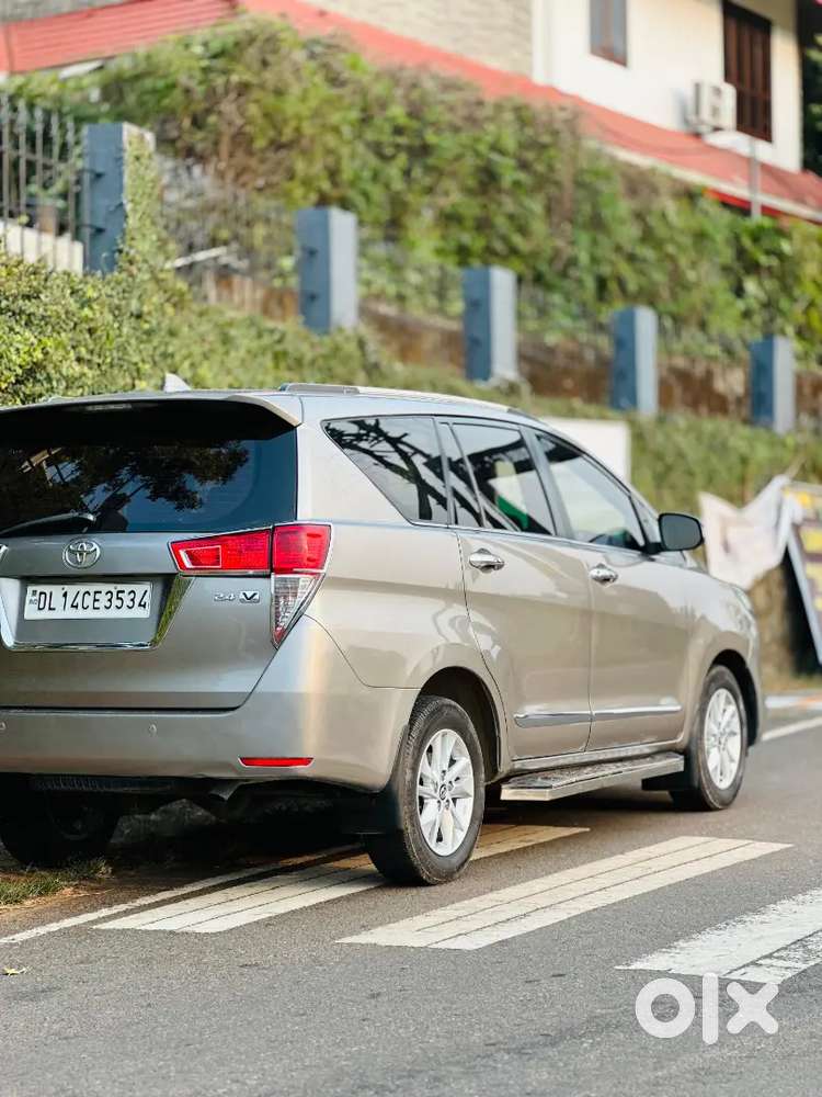 Toyota Innova Crysta 2.4 V 8 Seater 2019 Diesel 45000 Km With Records