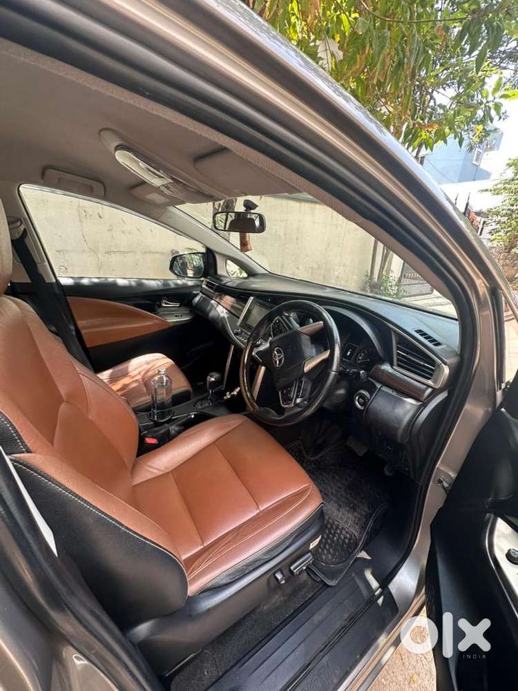 Toyota Innova Crysta 2016 Diesel Well Maintained