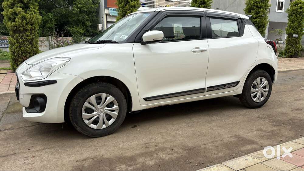 Maruti Suzuki Swift Vxi, 2022, Petrol