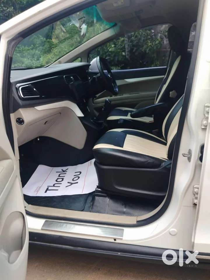 Mahindra Marazzo M6 8str, 2019, Diesel