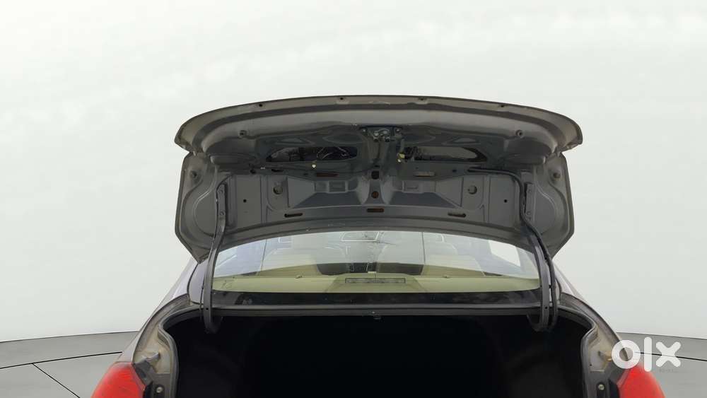 Maruti Suzuki Ciaz 2014-2017 At Zxi Plus, 2016, Petrol