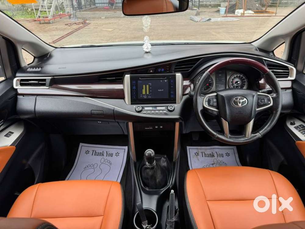 Toyota Innova Crysta 2.4 V, 2016, Diesel
