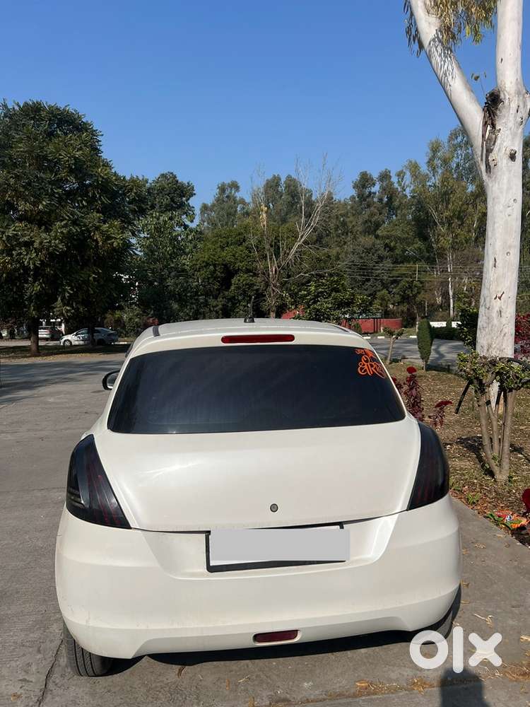 Maruti Suzuki Swift Vxi 2016