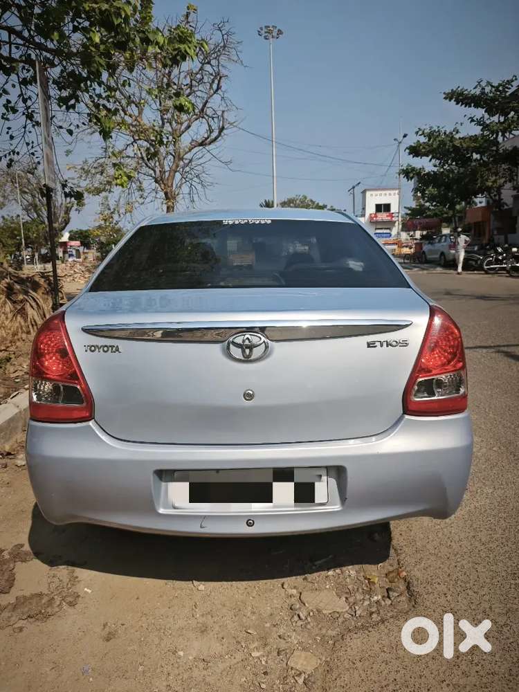 Toyota Etios 2011 Petrol Well Maintained