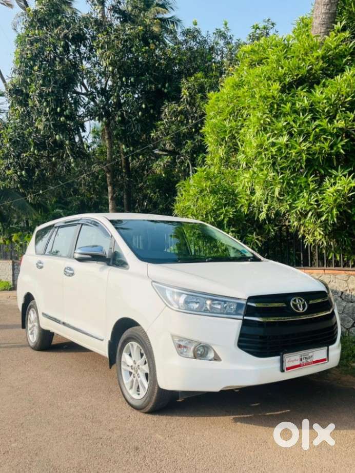 Toyota Innova Crysta 2.8 Gx At, 2016, Diesel