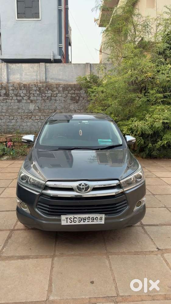 Toyota Innova Crysta 2017