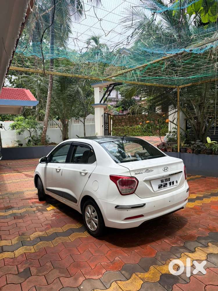 Hyundai Xcent 2016