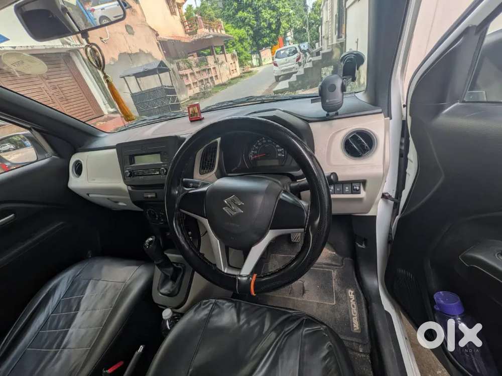 Maruti Suzuki Wagon R Vxi 2025