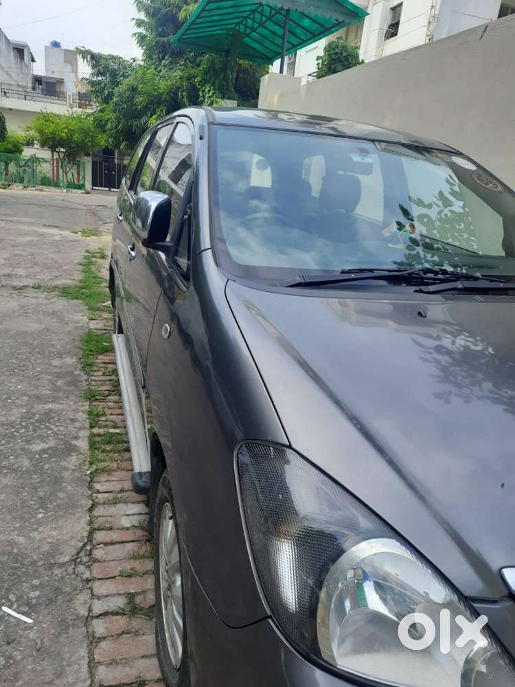 Toyota Innova 2009