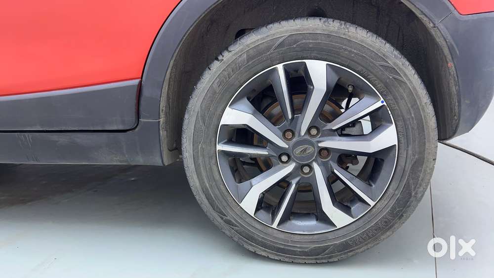 Mahindra Xuv300 W8 Option, 2020, Petrol