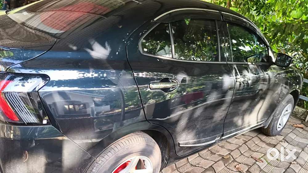 Maruti Suzuki Dzire 1.2 Vxi 2025