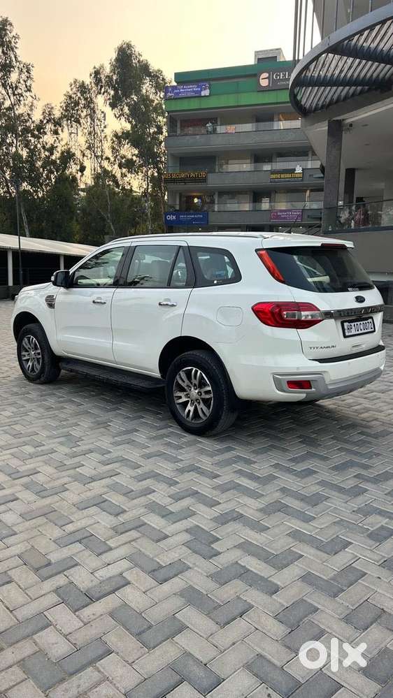 Ford Endeavour 3.2 Titanium At 4x4, 2017, Diesel