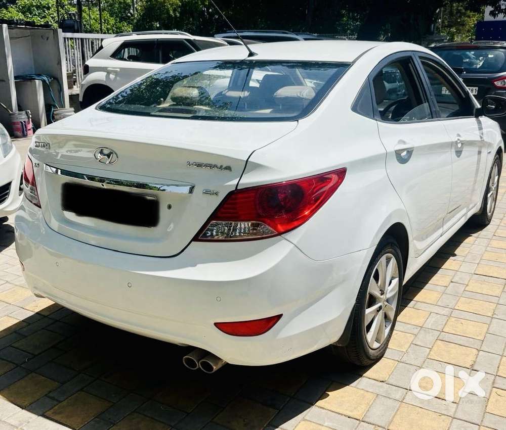Hyundai Fluidic Verna 1.6 Vtvt Sx, 2013, Petrol