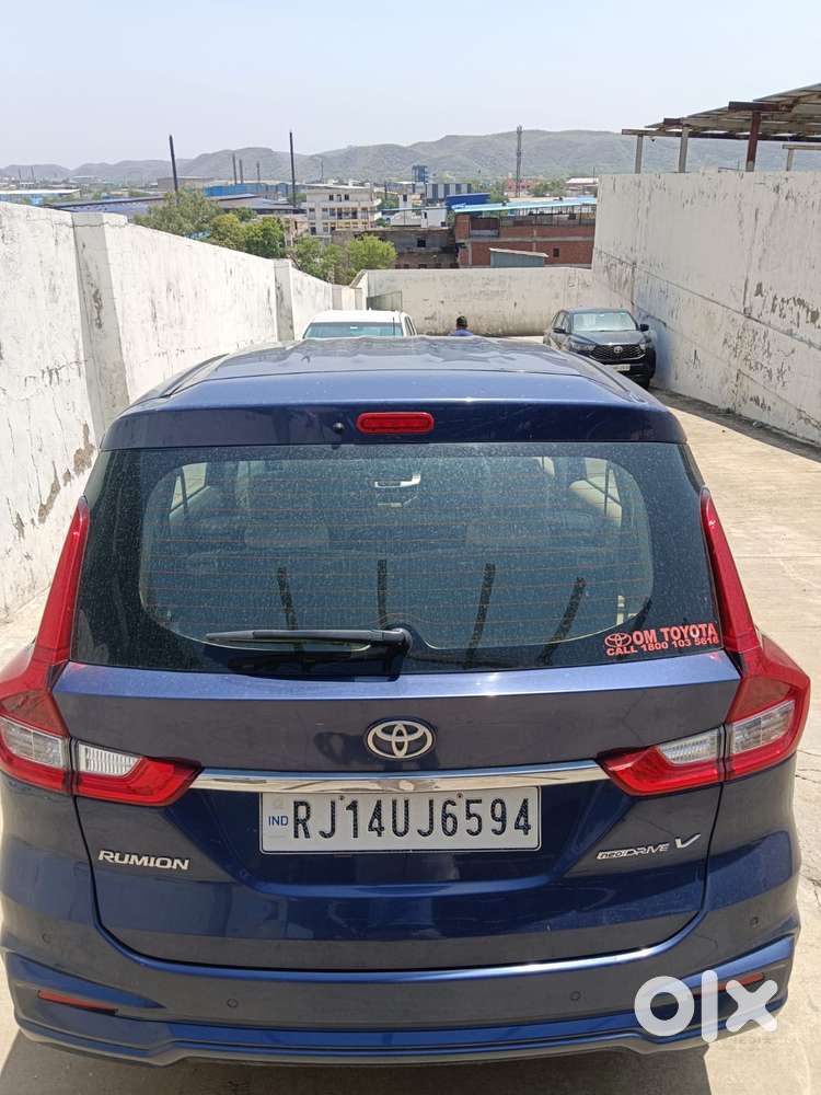 Toyota Rumion V Mt, 2023, Petrol