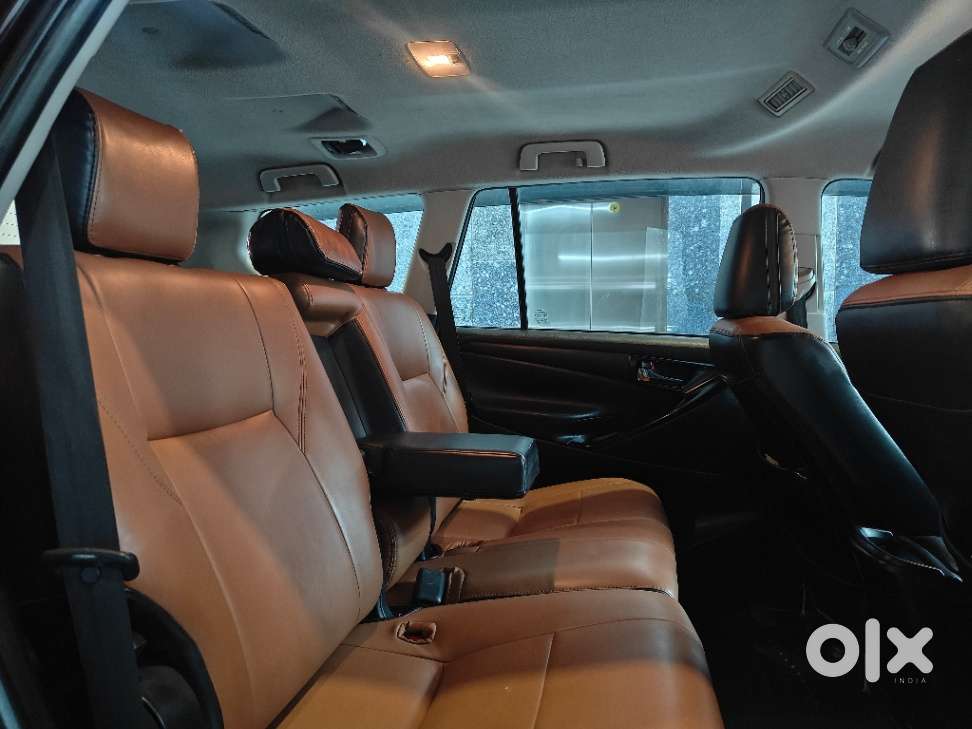 Toyota Innova Crysta 2.4 Gx Mt 8s, 2019, Diesel