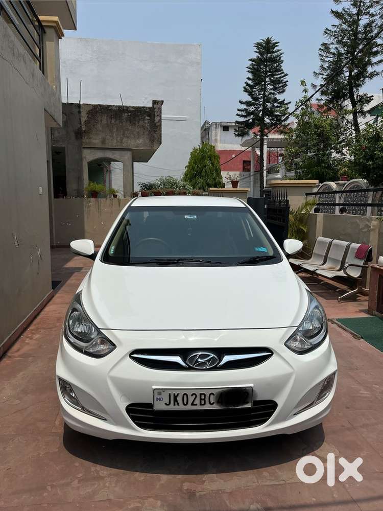 Modified Mint Condition Geniune Kilometers Verna 1.6