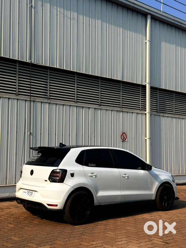 Volkswagen Polo Highline 2016 Petrol