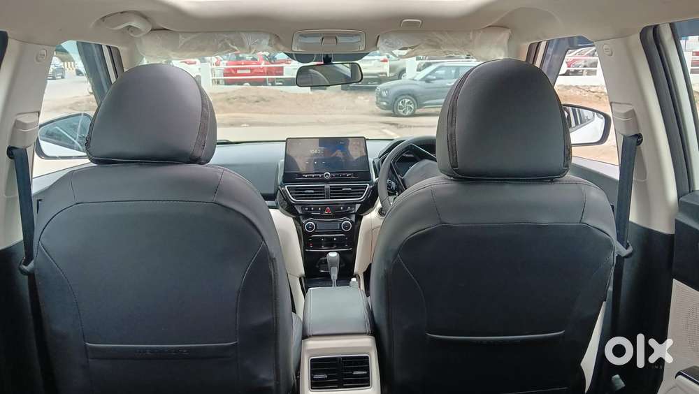 Mahindra Xuv 3xo Ax5 1.5 Diesel Autoshift Plus, 2026, Diesel