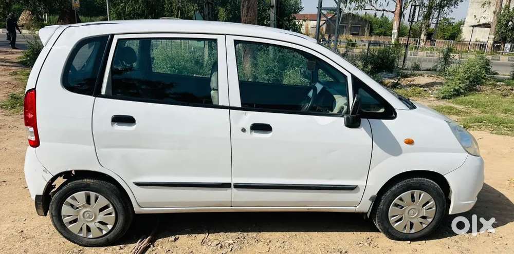 Company Fitted Cng Only 52000 Km Driven.all Genuine Car