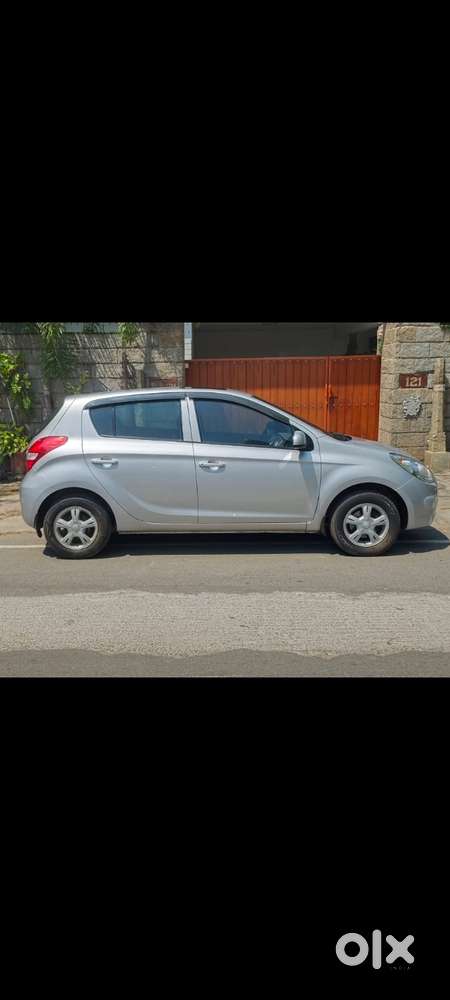 Hyundai I20 Petrol Spotz, 2011, Petrol