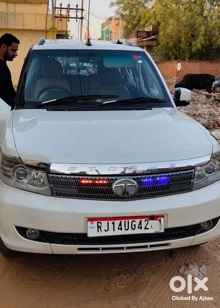 Tata Safari Storme 2014