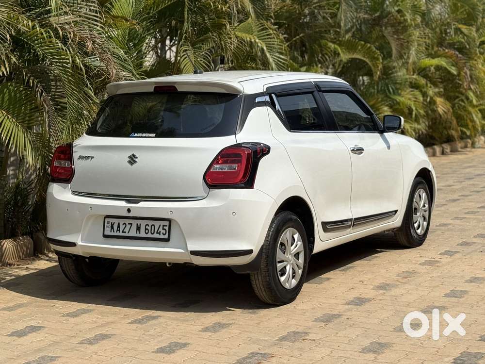Maruti Suzuki Swift Vxi + Manual, 2020, Petrol