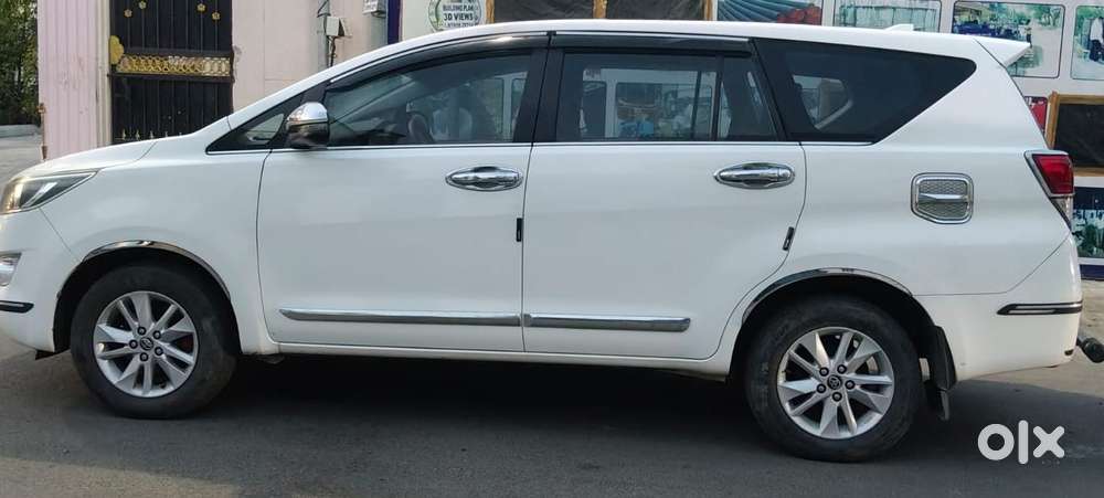 Toyota Innova Crysta 2.8 Gx At 8 Seater, 2019, Diesel