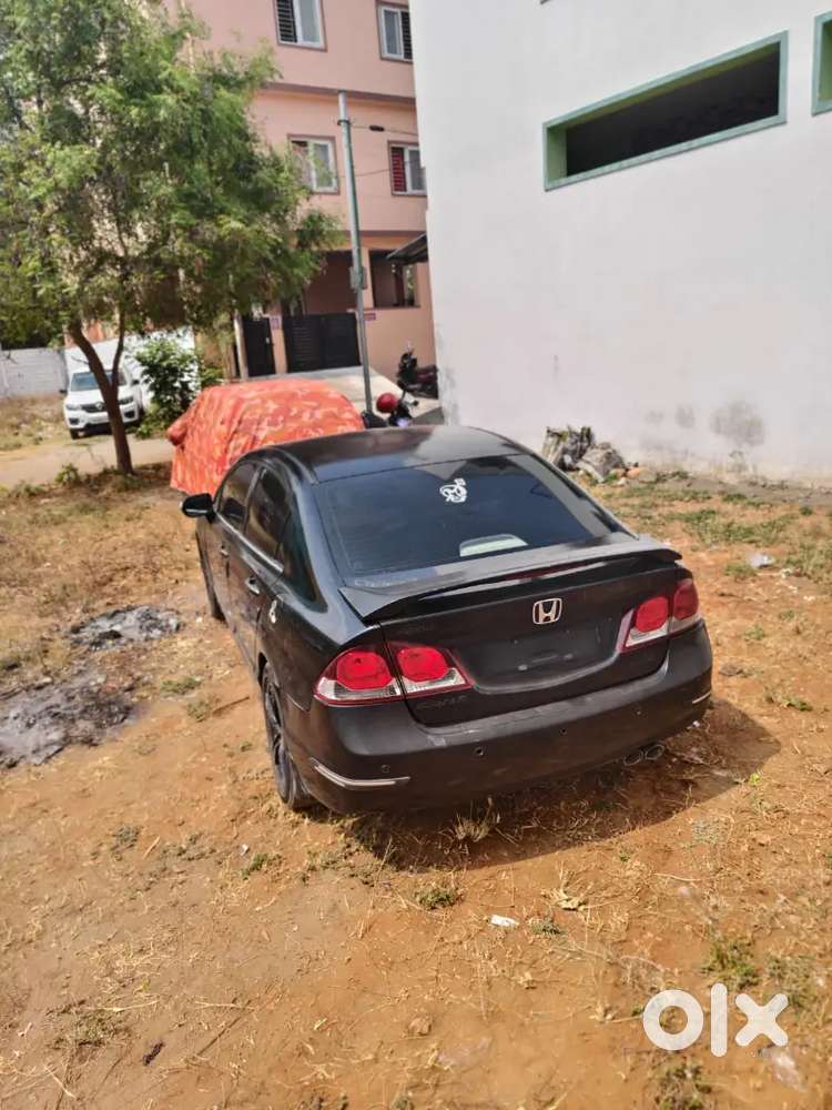 Civic With Cng And 17 Inch Alloys With Working Condition