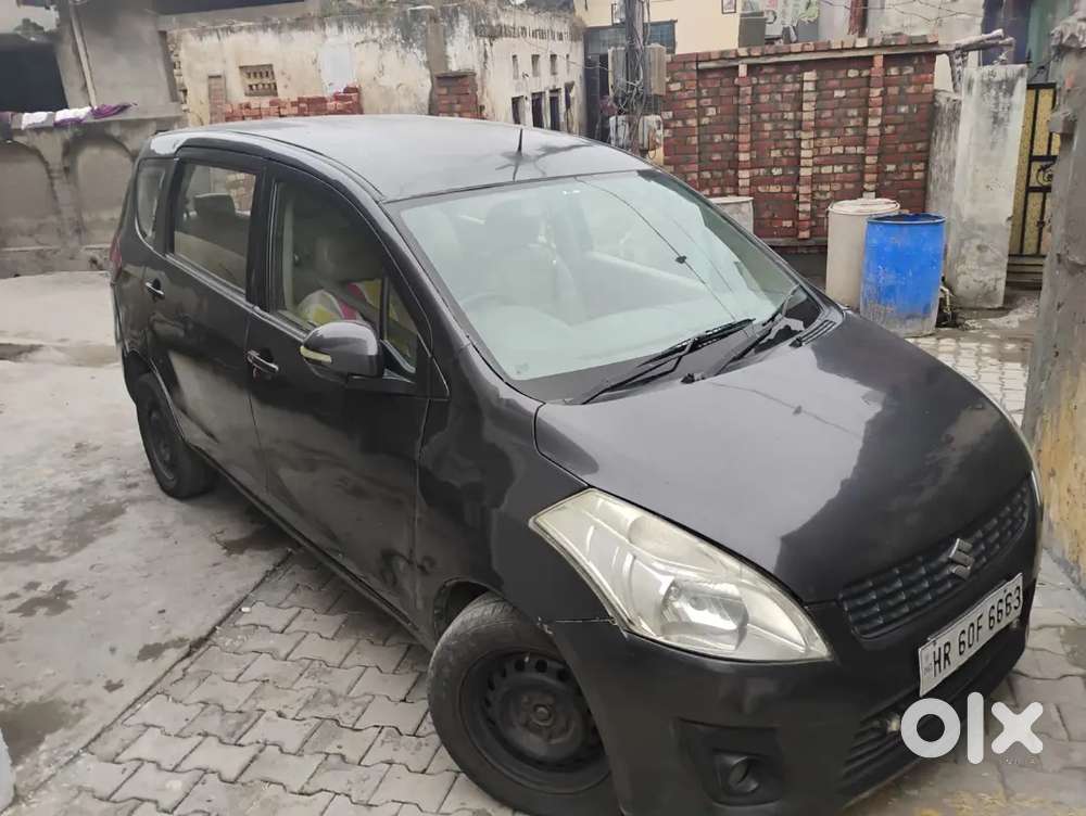 Maruti Suzuki Ertiga 2015 Diesel 210500 Km Driven