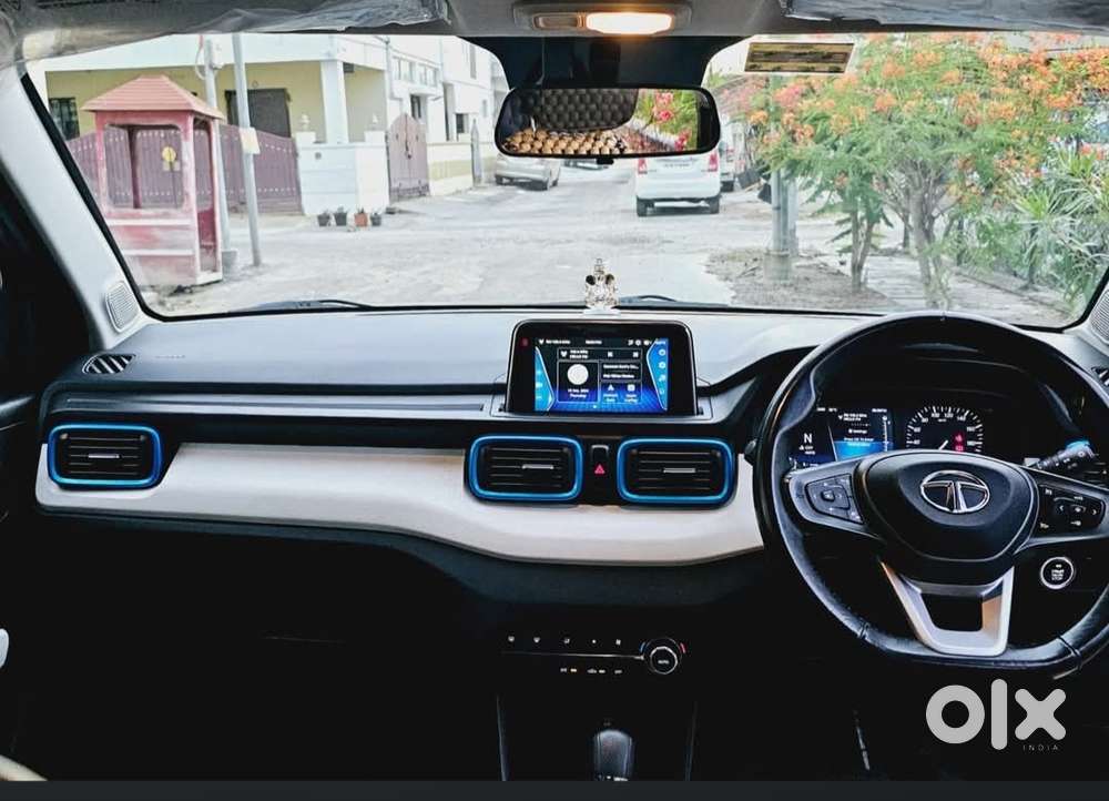 Tata Punch Creative Amt, 2022, Petrol