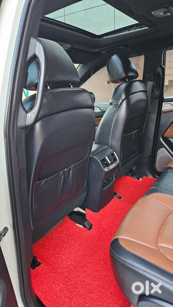 Mahindra Alturas G4 4x4 At, 2020, Diesel