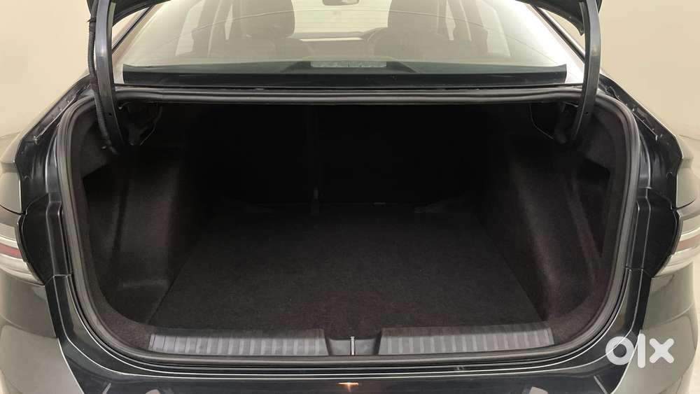 Volkswagen Virtus 1.0 Topline Tsi At, 2023, Petrol