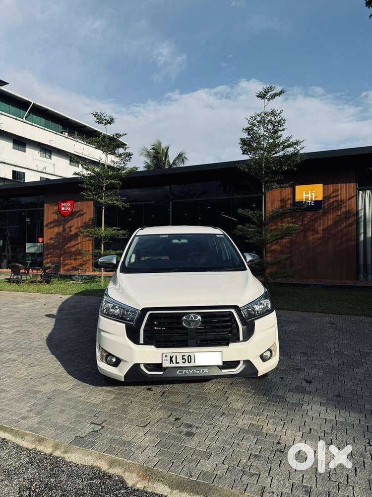 Toyota Innova Crysta Diesel 2023