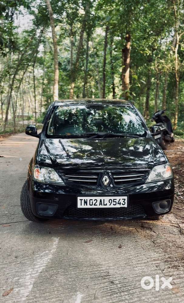 Mahindra Logan Petrol 2011