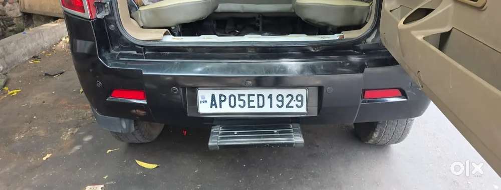 Mahindra Tuv 300 2017