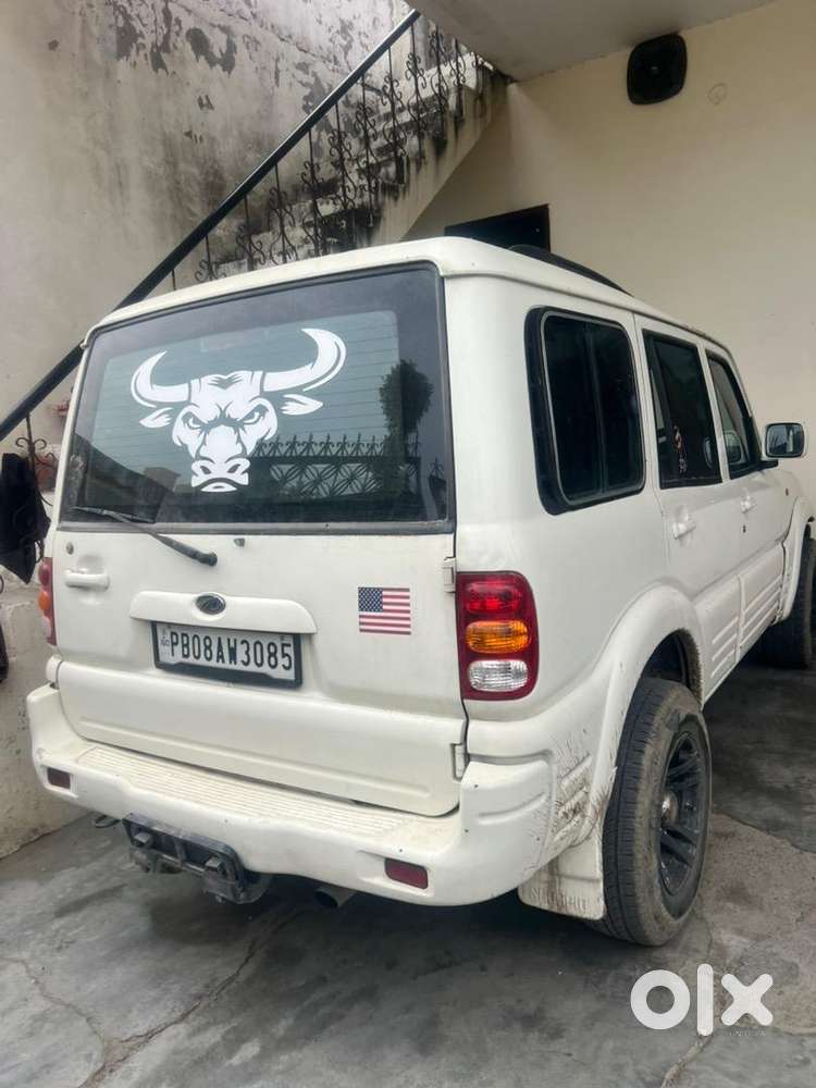 Mahindra Scorpio 2006