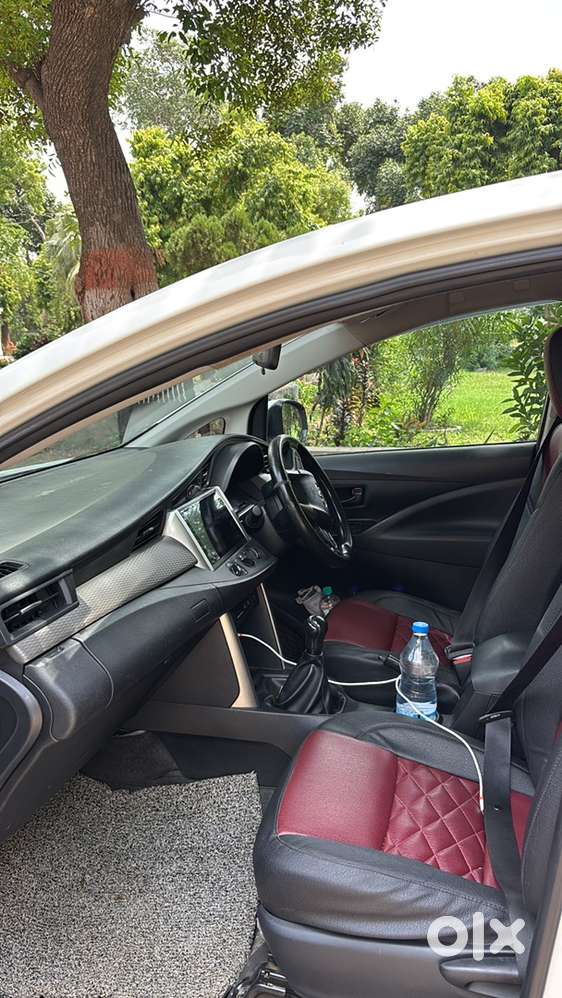Toyota Innova Crysta 2022 Diesel 127000 Km Driven