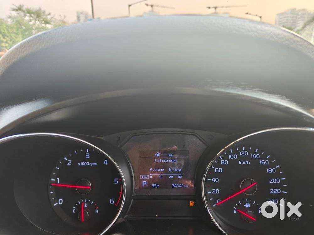 Kia Carnival Premium, 2020, Diesel