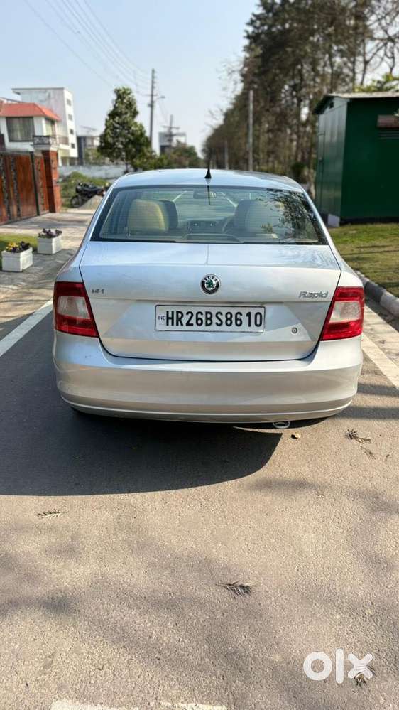 Skoda Rapid 1.6 Mpi Ambition, 2012, Petrol