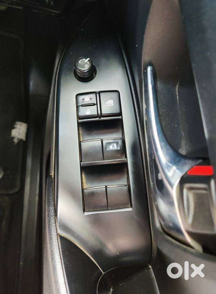 Toyota Innova Crysta 2.4 Gx Mt, 2017, Diesel